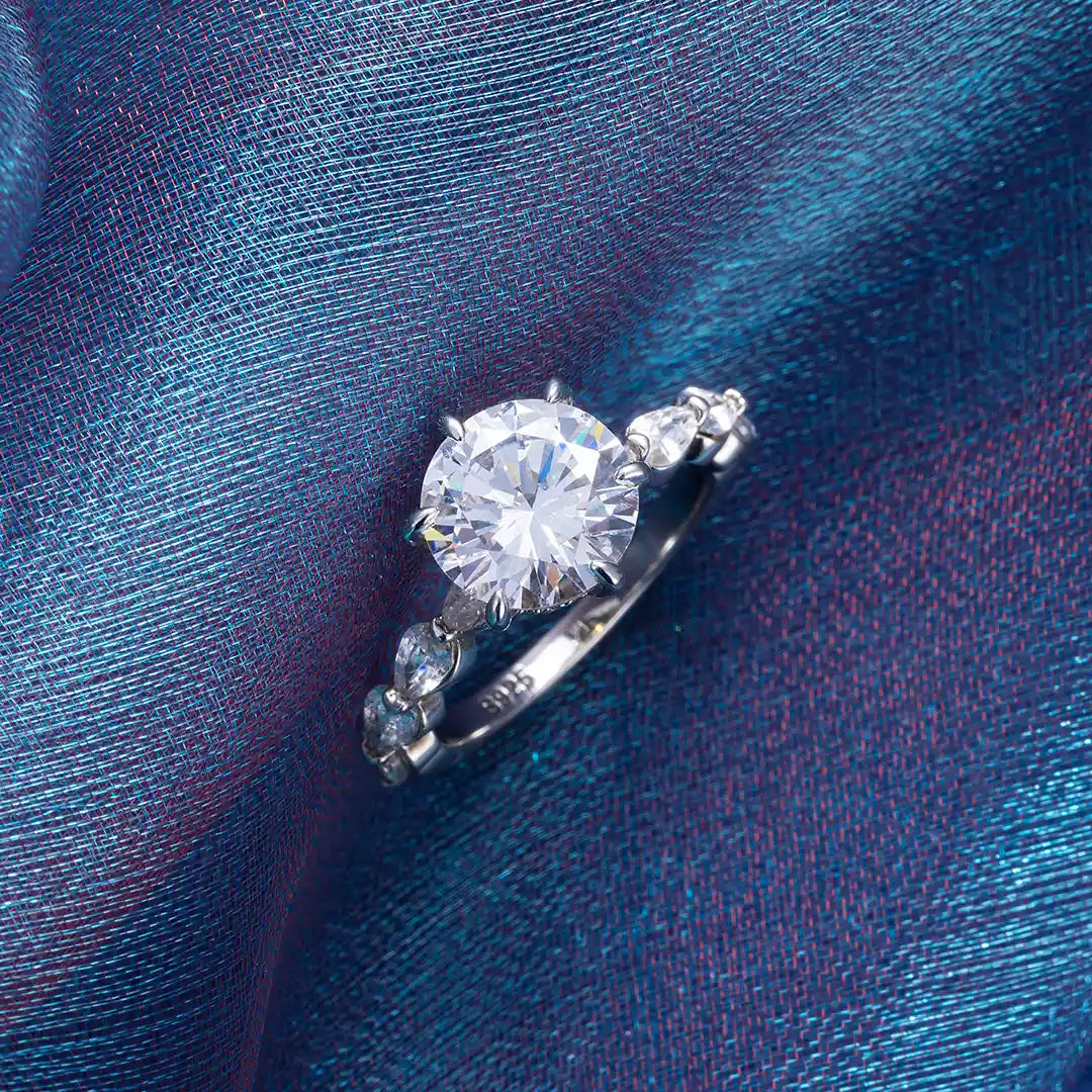 925 Sterling Silver Round Cut stone side Engagement Ring
